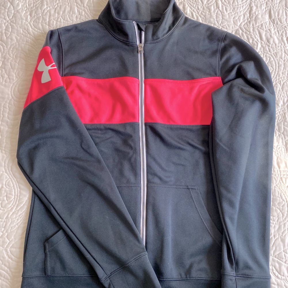 Under Armor sweatshirt